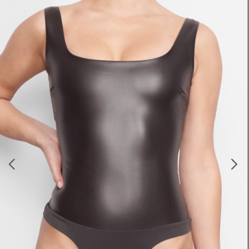 NWT ✨SOLD OUT✨ SKIMS Faux leather bodysuit in Soot